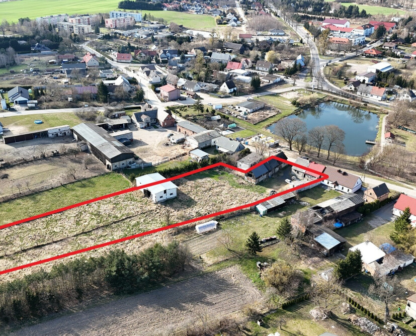 Gospodarstwo 5363 m² w centrum Szydłowa | widok na staw, duża działka, potencjał inwestycyjny - 5