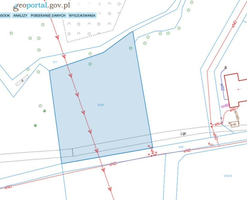 2000 m² prywatności w otoczeniu lasów. Działka budowlana w Kotuniu z wydanymi warunkami zabudowy, własnym ujęciem wody i skrzynką energetyczną przy działce. Spokojna lokalizacja z szybkim dojazdem do Piły i Szydłowa. Idealne miejsce na budowę domu wśród zieleni. - 7
